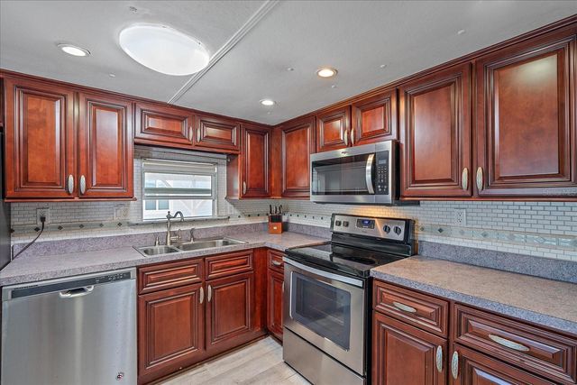 286 NASSAU DRIVE, Palmetto, FL 34221