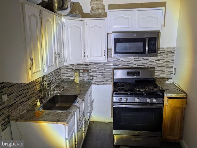 1757 S AVONDALE ST, Philadelphia, PA 19142