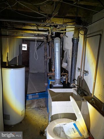 1757 S AVONDALE ST, Philadelphia, PA 19142