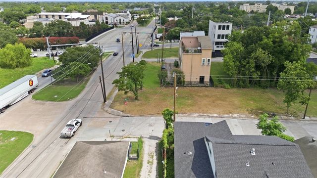 4411 & 4407 Sharon Street, Houston, TX 77020