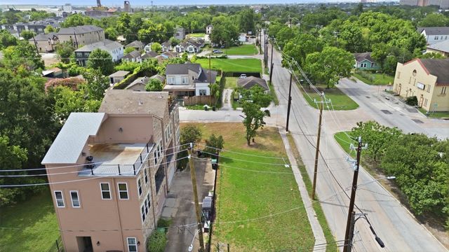 4411 & 4407 Sharon Street, Houston, TX 77020