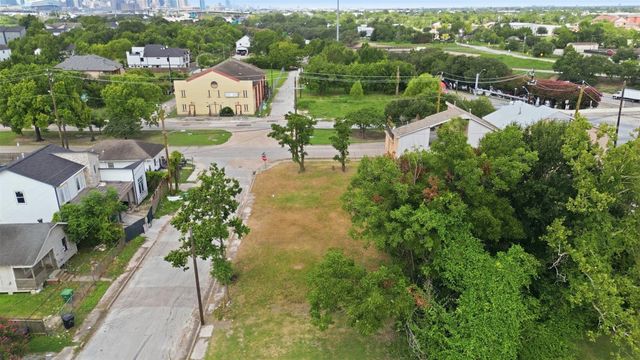 4411 & 4407 Sharon Street, Houston, TX 77020