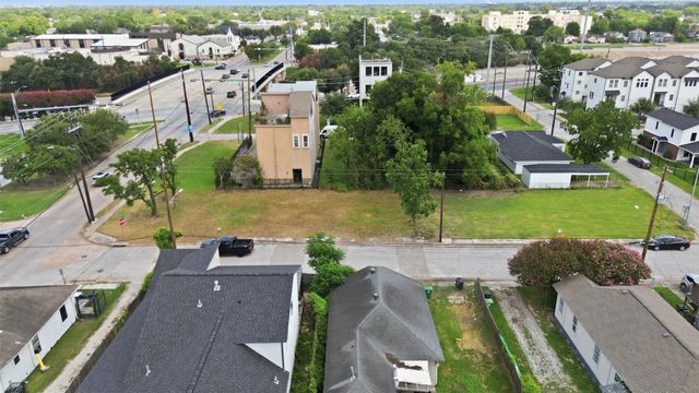 4411 & 4407 Sharon Street, Houston, TX 77020