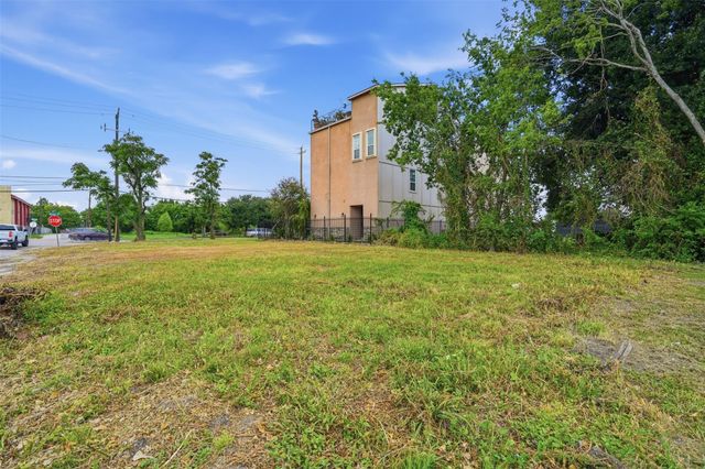 4411 & 4407 Sharon Street, Houston, TX 77020