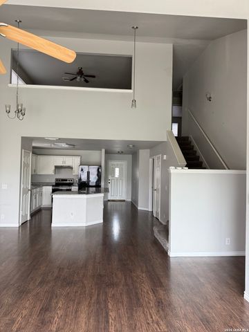 10235 Southcreek, Converse, TX 78109