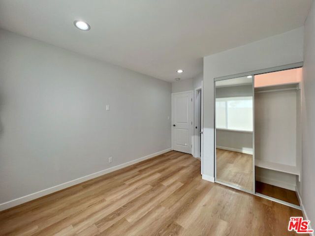 901 S Barrington Avenue, Los Angeles, CA 90049