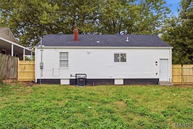 6152 Wulff Drive, Berkeley, MO 63134