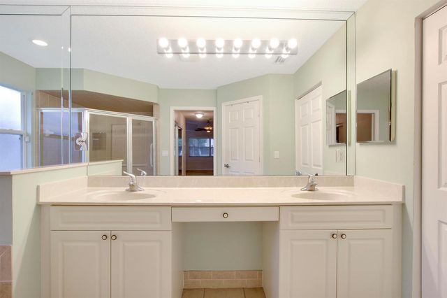 1198 SE Petunia Avenue, Port St. Lucie, FL 34952