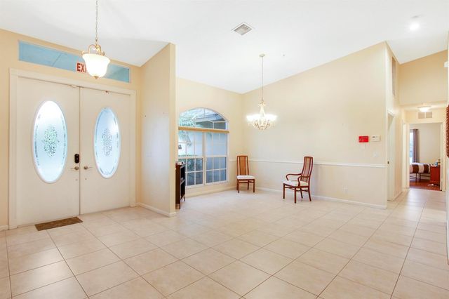 1198 SE Petunia Avenue, Port St. Lucie, FL 34952