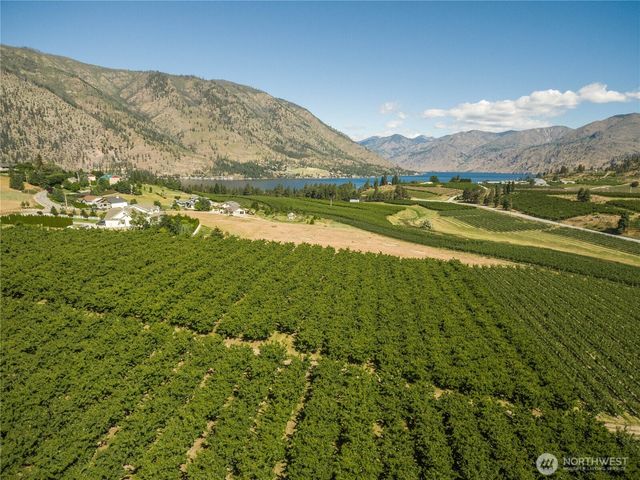 984 Loop Avenue, Manson, WA 98831