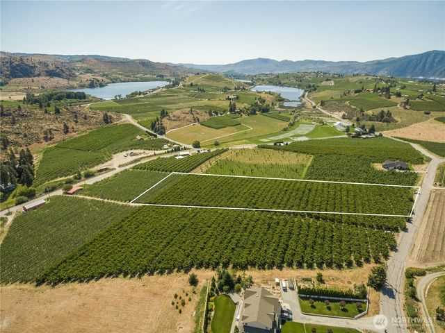 984 Loop Avenue, Manson, WA 98831