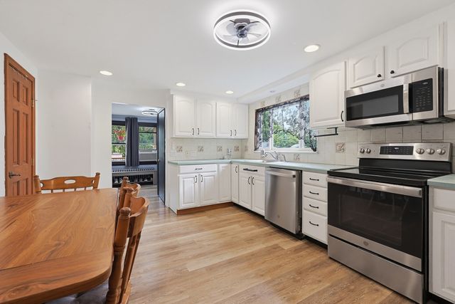 62 Trefton Dr, Braintree, MA 02184