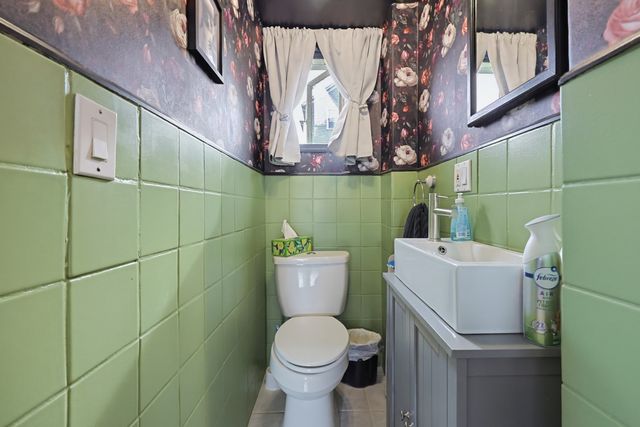 62 Trefton Dr, Braintree, MA 02184