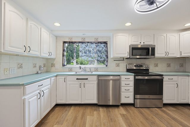 62 Trefton Dr, Braintree, MA 02184