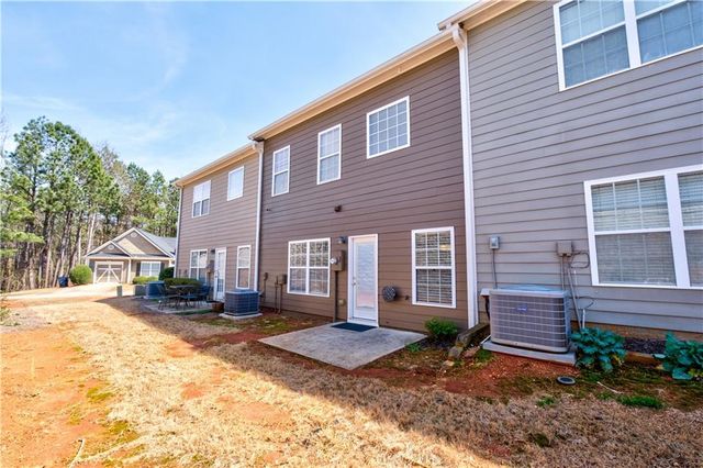 25 Village Glen, Dallas, GA 30157