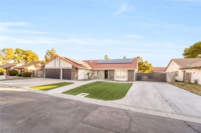 6465 Scotch Pine Circle, Las Vegas, NV 89146