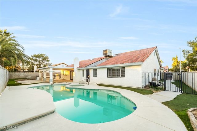 6465 Scotch Pine Circle, Las Vegas, NV 89146