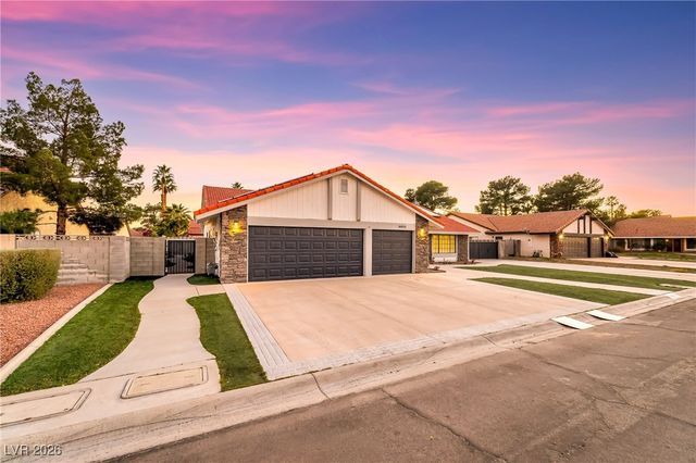 6465 Scotch Pine Circle, Las Vegas, NV 89146