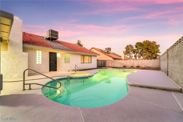 6465 Scotch Pine Circle, Las Vegas, NV 89146