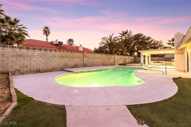 6465 Scotch Pine Circle, Las Vegas, NV 89146