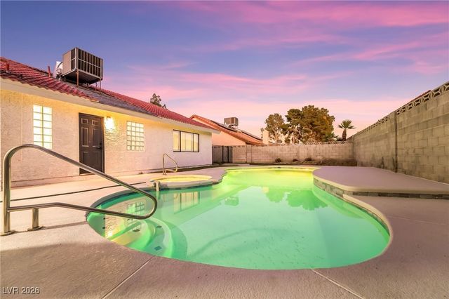 6465 Scotch Pine Circle, Las Vegas, NV 89146