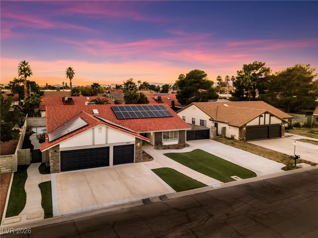 6465 Scotch Pine Circle, Las Vegas, NV 89146