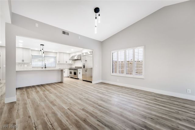 6465 Scotch Pine Circle, Las Vegas, NV 89146