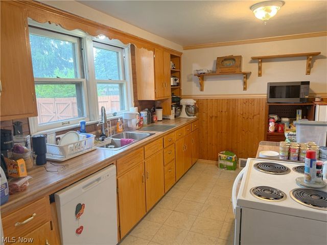 4715 New Road, Youngstown, OH 44515