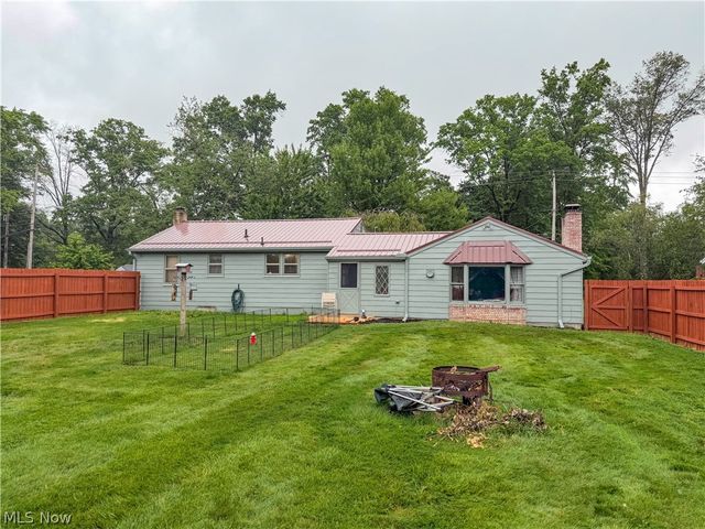 4715 New Road, Youngstown, OH 44515