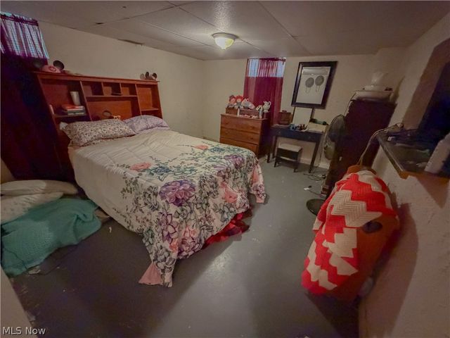 4715 New Road, Youngstown, OH 44515