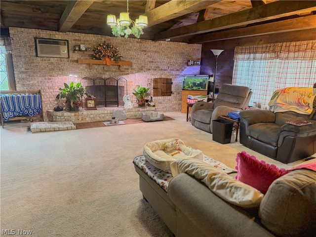 4715 New Road, Youngstown, OH 44515