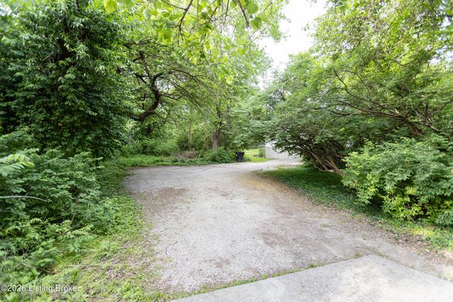 1926 Wrocklage Ave Rear, Louisville, KY 40205
