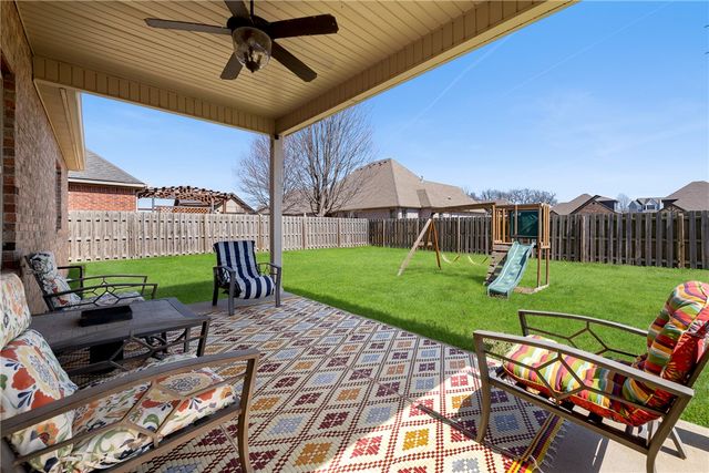 3903 SW Stonefield Street, Bentonville, AR 72713