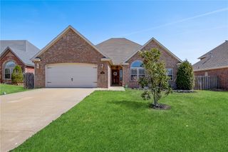 3903 SW Stonefield Street, Bentonville, AR 72713