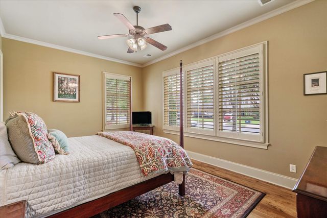 1328 BRIDGEPOINTE DR, Collierville, TN 38017