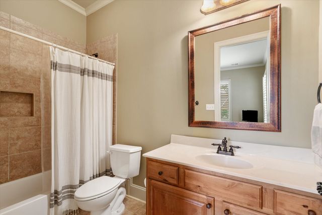 1328 BRIDGEPOINTE DR, Collierville, TN 38017