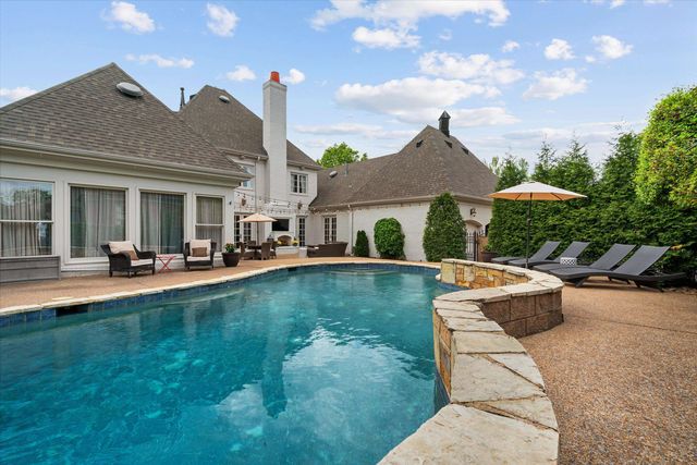 1328 BRIDGEPOINTE DR, Collierville, TN 38017