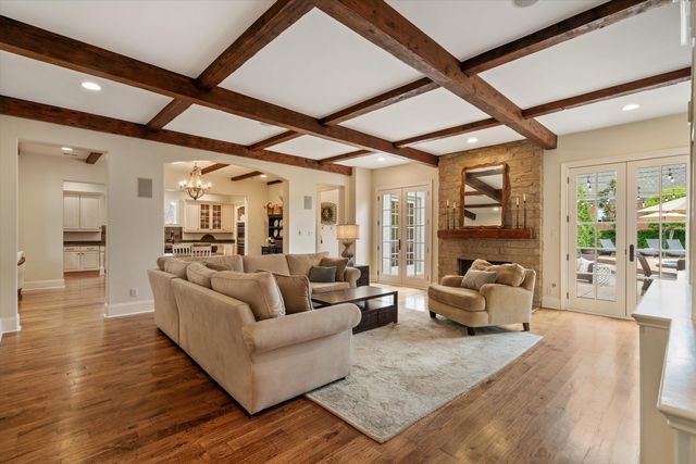 1328 BRIDGEPOINTE DR, Collierville, TN 38017