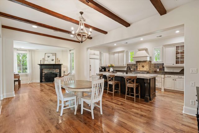 1328 BRIDGEPOINTE DR, Collierville, TN 38017