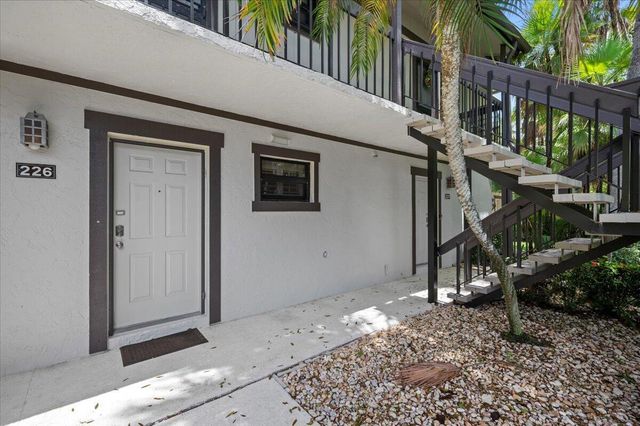 13334 Polo Club Road 226, Wellington, FL 33414