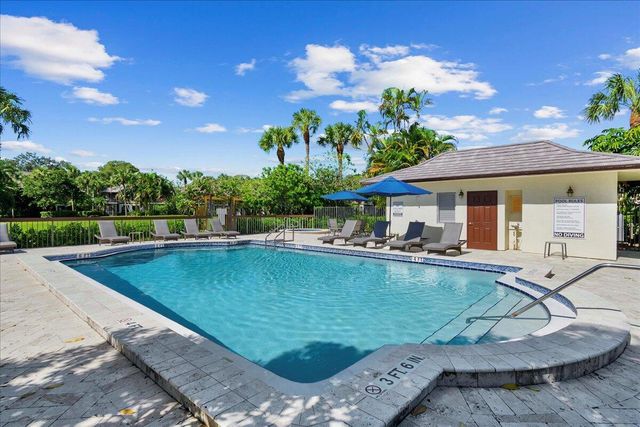 13334 Polo Club Road 226, Wellington, FL 33414