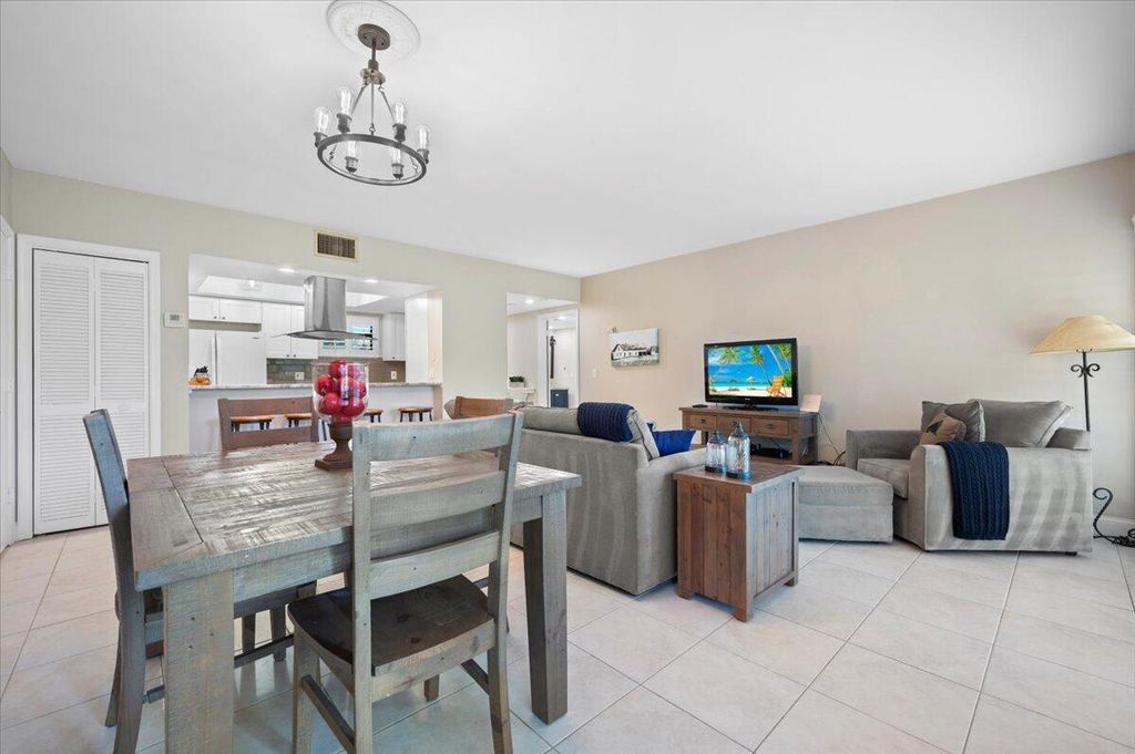 13334 Polo Club Road 226, Wellington, FL 33414