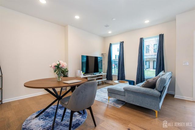 222 Jessie Place, New Brunswick, NJ 08901