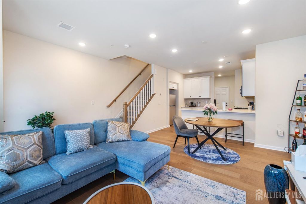 222 Jessie Place, New Brunswick, NJ 08901