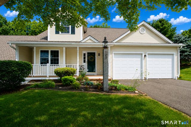 107 Meadow Brook Road 107, Oxford, CT 06478