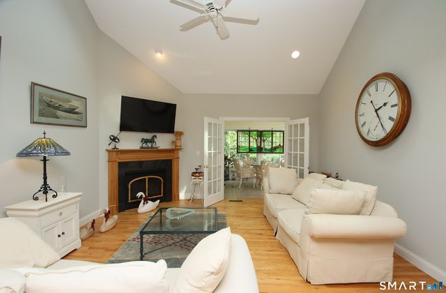 107 Meadow Brook Road 107, Oxford, CT 06478