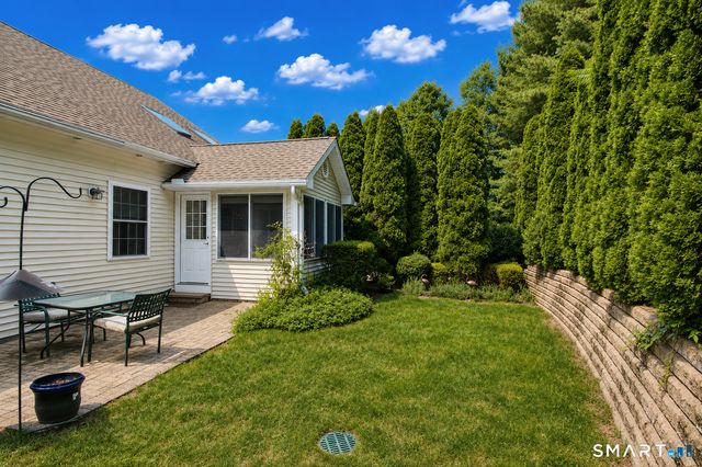 107 Meadow Brook Road 107, Oxford, CT 06478
