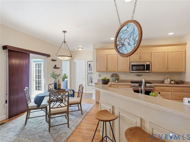 8401 Seaview Dr, Chesterfield, VA 23838