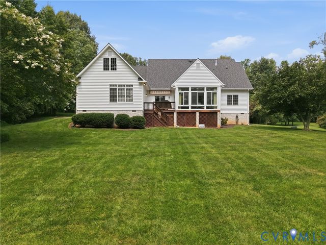 8401 Seaview Dr, Chesterfield, VA 23838