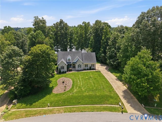 8401 Seaview Dr, Chesterfield, VA 23838